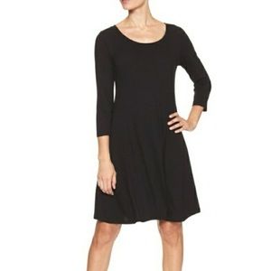 NWT GAP Black 3-4-Sleeve Scoop Neck Swing Dress, S